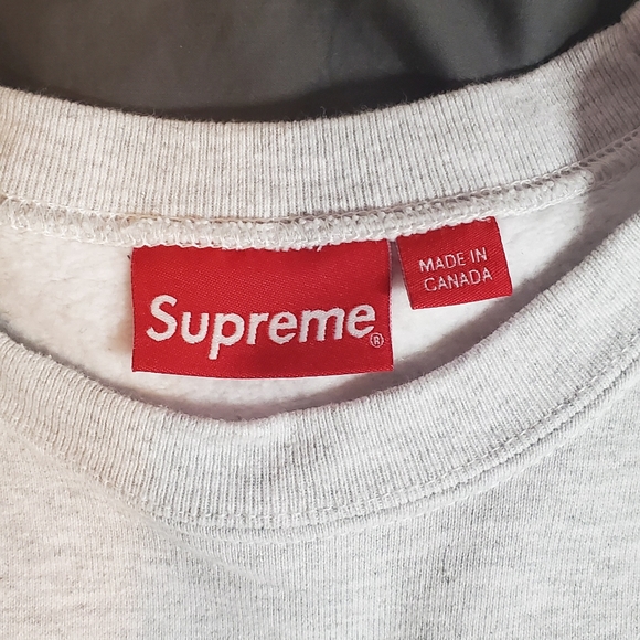 Supreme Small Box Crewneck - Picture 5 of 7